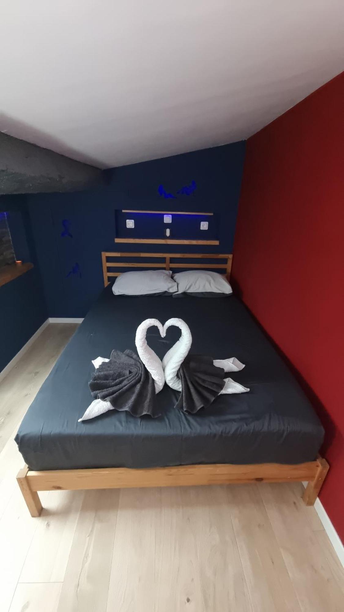 Appartement Romantique Climatise Belorizon - 30 Min De La Mer Pignans Luaran gambar
